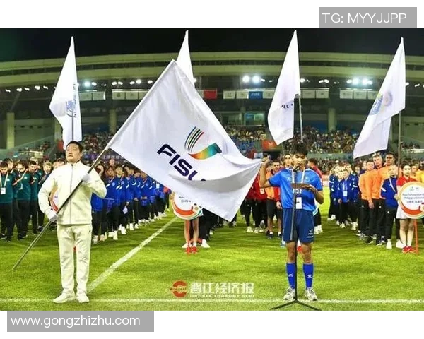 重庆足球杯激情四溢球迷齐聚共庆足球盛宴的热血时刻